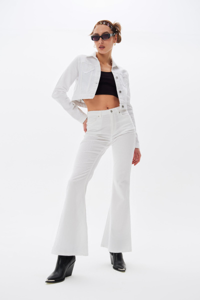 Жакет с декоративными сердечками (молочный) / Jacket with decorative hearts (milk)